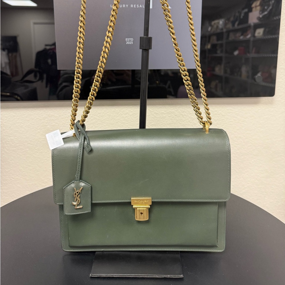 Yves Saint Laurent leather chain bag